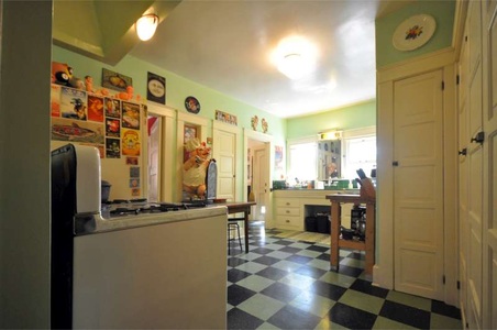 Enlarge photo 14