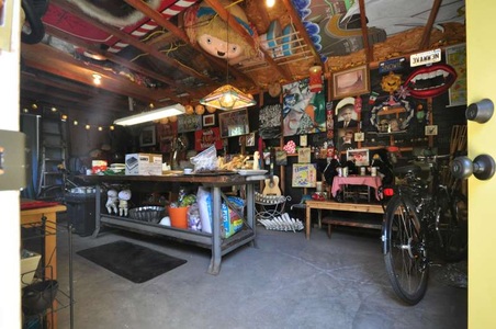 Enlarge photo 38