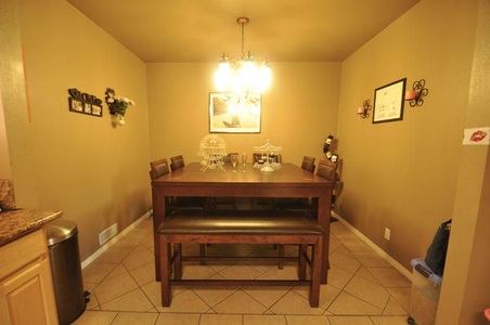 Enlarge photo 13