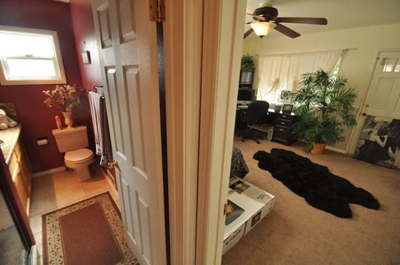 Enlarge photo 25