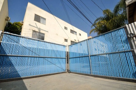Enlarge photo 40