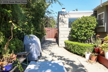 Enlarge photo 32