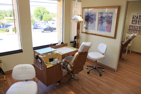 Dr. Zirrinnia Dental