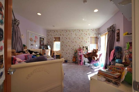 Enlarge photo 36