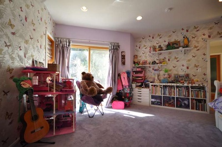 Enlarge photo 37