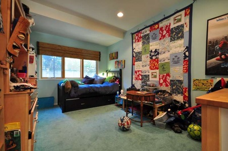 Enlarge photo 38