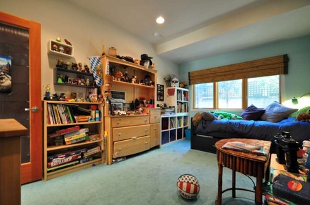 Enlarge photo 40