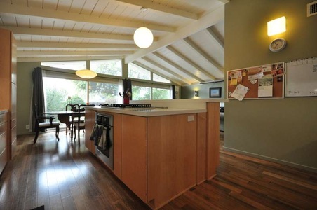 Enlarge photo 23