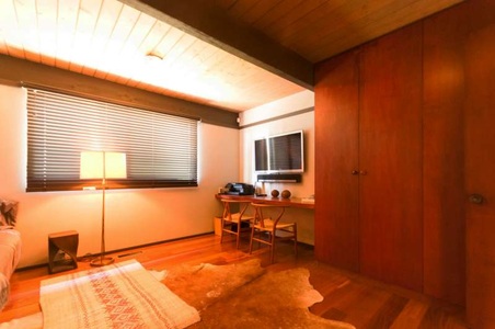 Enlarge photo 52
