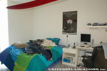Enlarge photo 19