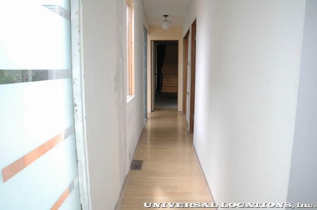 Enlarge photo 26