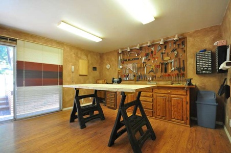 Enlarge photo 95