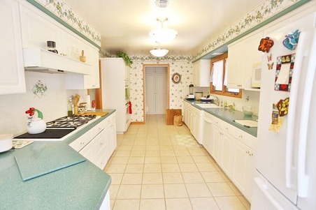Enlarge photo 29
