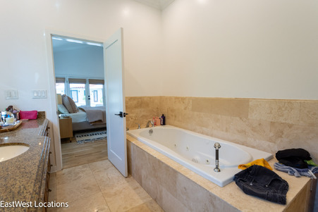 Enlarge photo 44