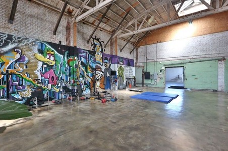 Enlarge photo 33