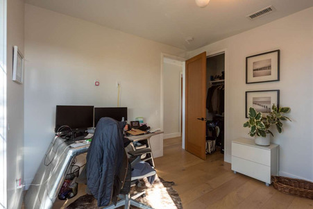 Enlarge photo 34