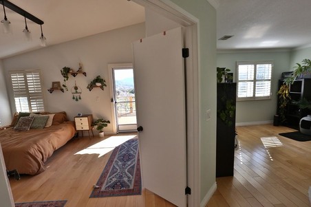 Enlarge photo 30