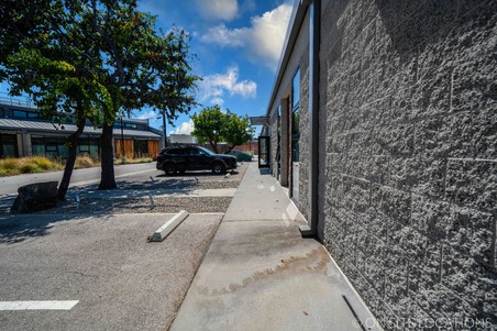 Enlarge photo 49