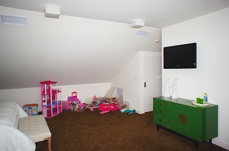 Enlarge photo 79