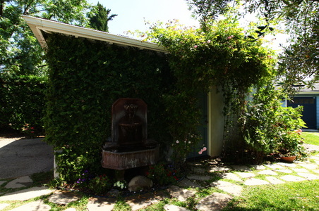 Enlarge photo 21