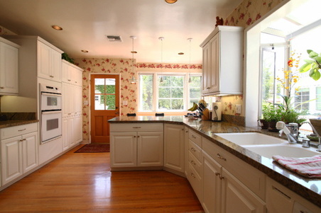 Enlarge photo 118