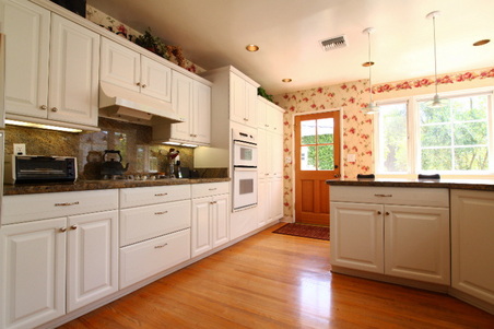 Enlarge photo 122