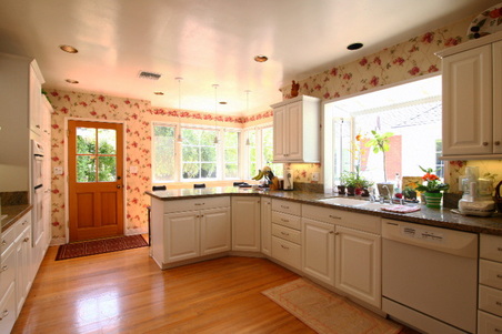 Enlarge photo 127