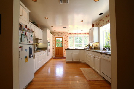 Enlarge photo 128