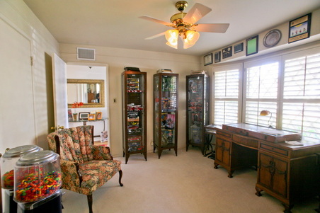 Enlarge photo 13