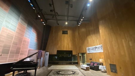 Enlarge photo 33
