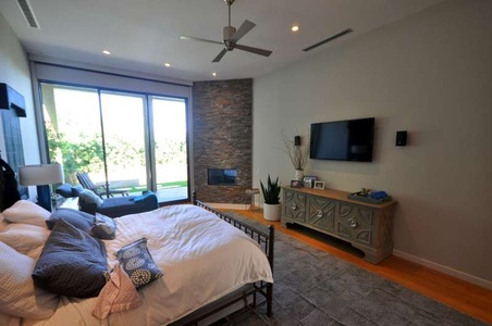 Enlarge photo 27