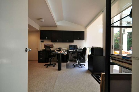 Enlarge photo 27
