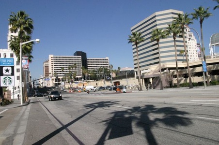 Pine Ave