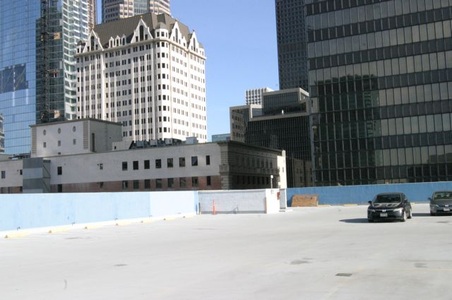 Enlarge photo 19