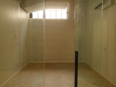 Enlarge photo 23