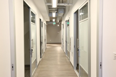 Enlarge photo 33