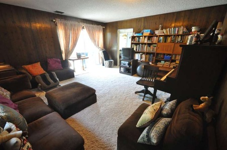 Enlarge photo 32