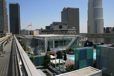 Enlarge photo 19