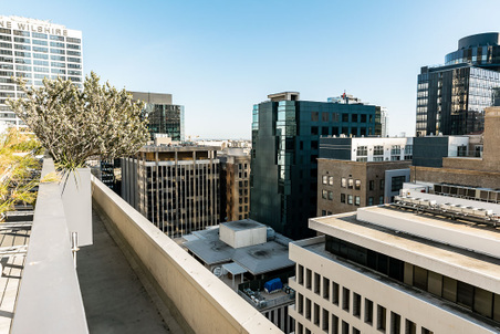 Enlarge photo 32