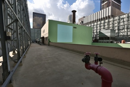 Enlarge photo 12