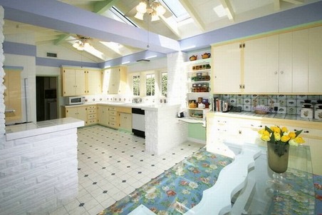 Enlarge photo 86