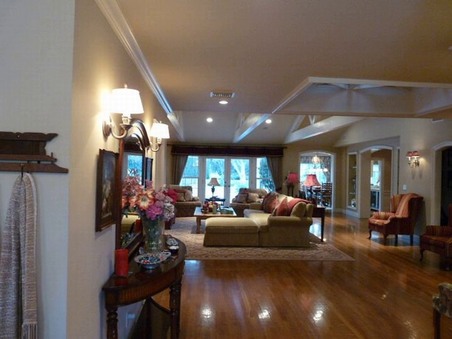 Enlarge photo 77