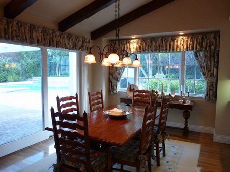 Enlarge photo 105