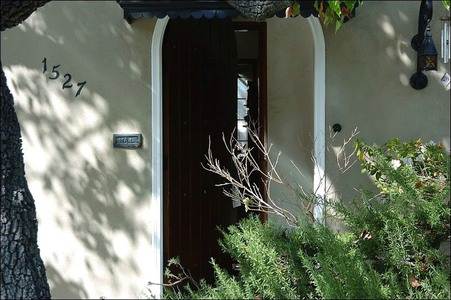 Enlarge photo 1