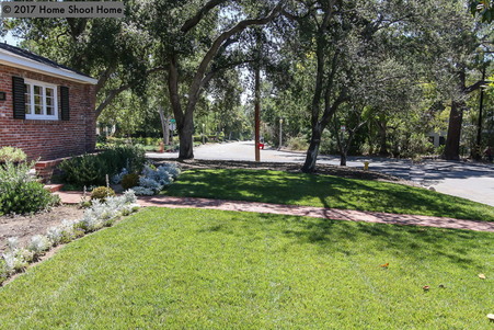 Enlarge photo 52