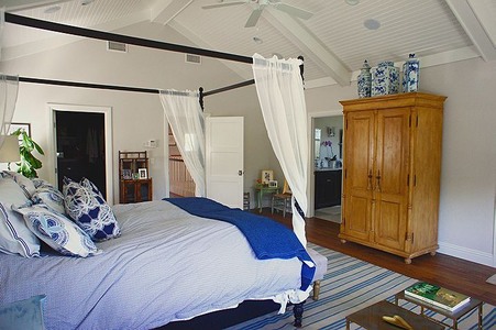 Enlarge photo 46