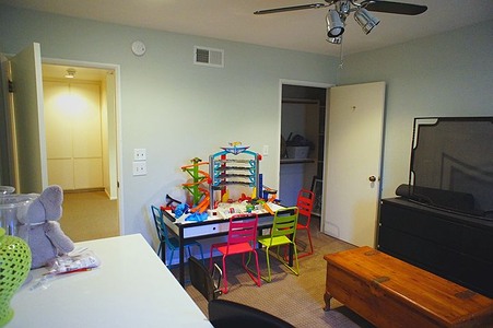 Enlarge photo 51