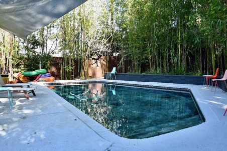 Enlarge photo 132
