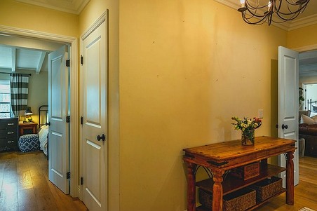Enlarge photo 28