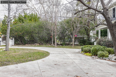 Enlarge photo 118